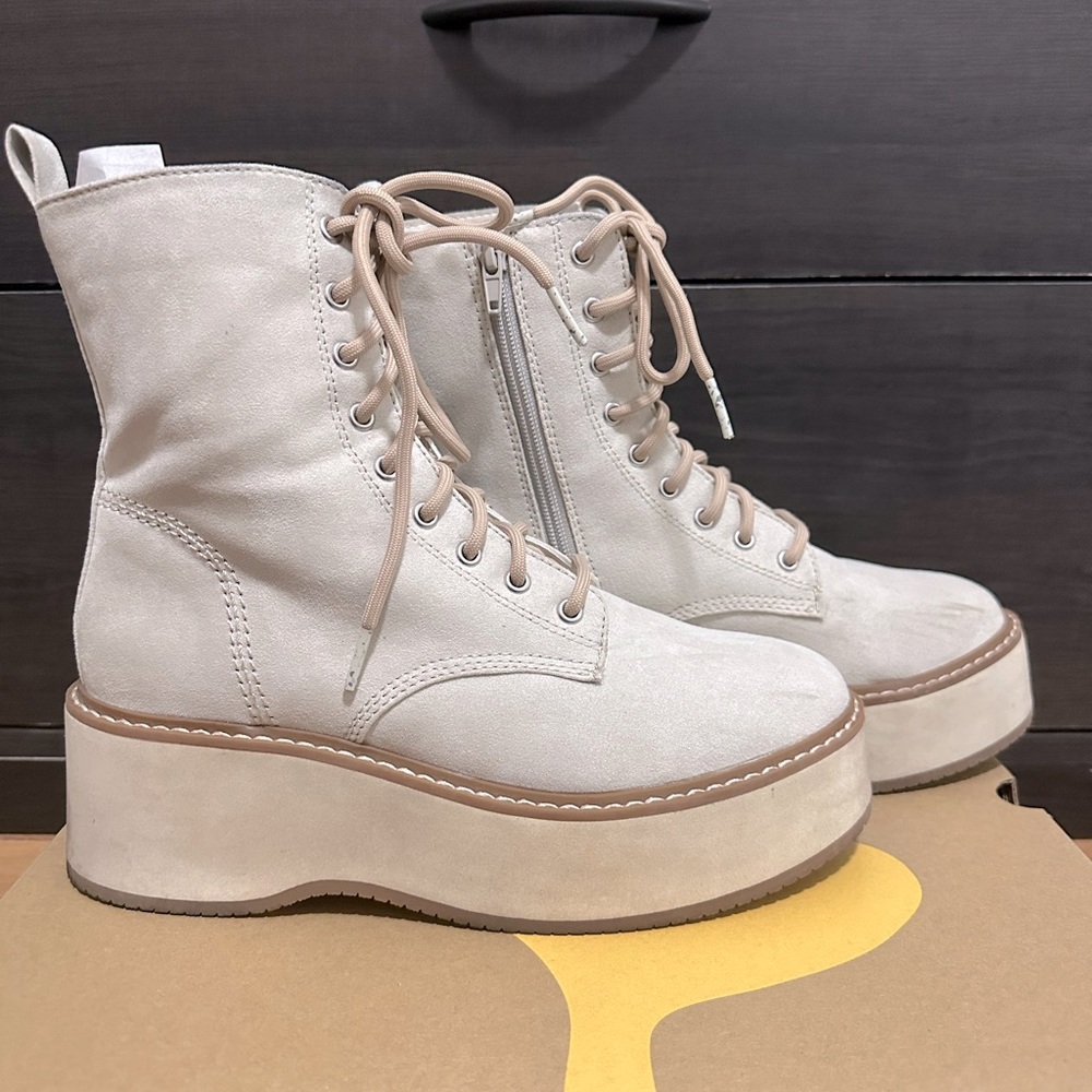 STEVEN MADDEN PLATFORM BOOTS
